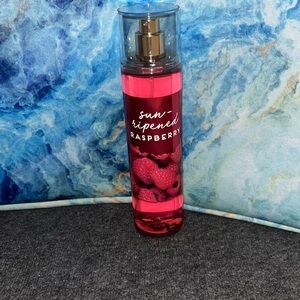 Sun-ripened raspberry bath and body works perfume